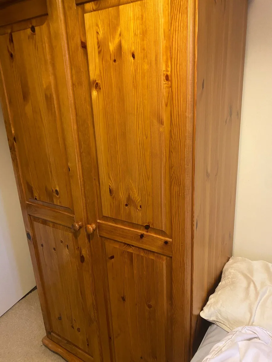 Wardrobe - Image 3