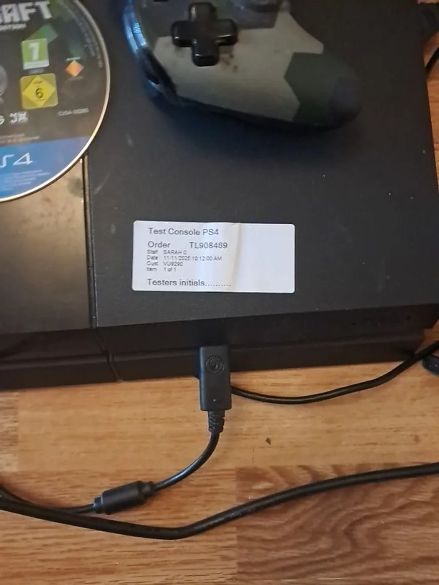 playstation 4 with minecraft - Image 4
