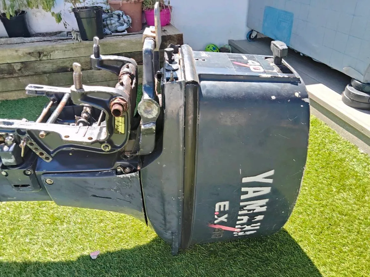 Yamaha 40Hp Outboard - 2 Stroke - Long Shaft. - Image 3