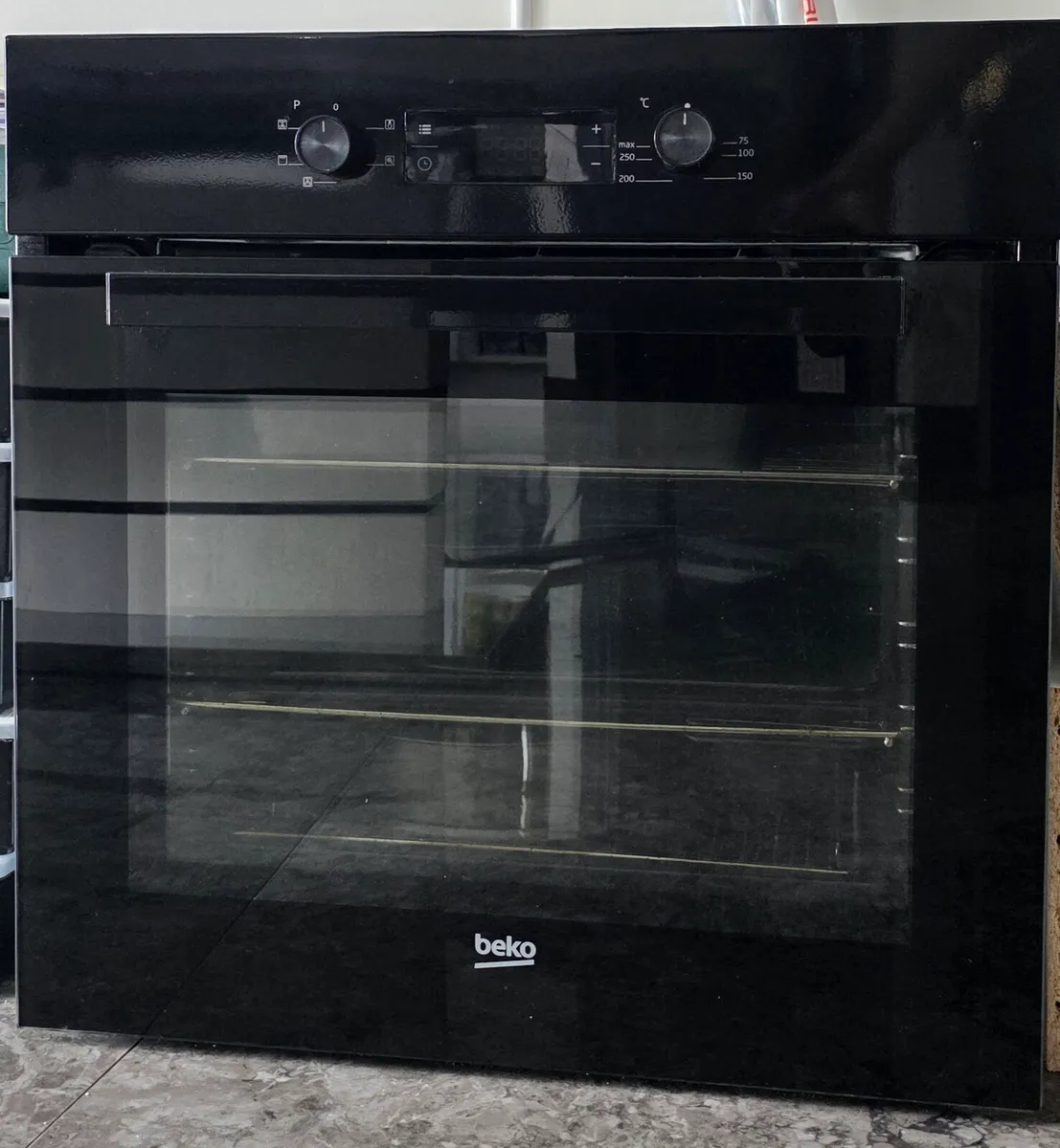Oven - Image 2