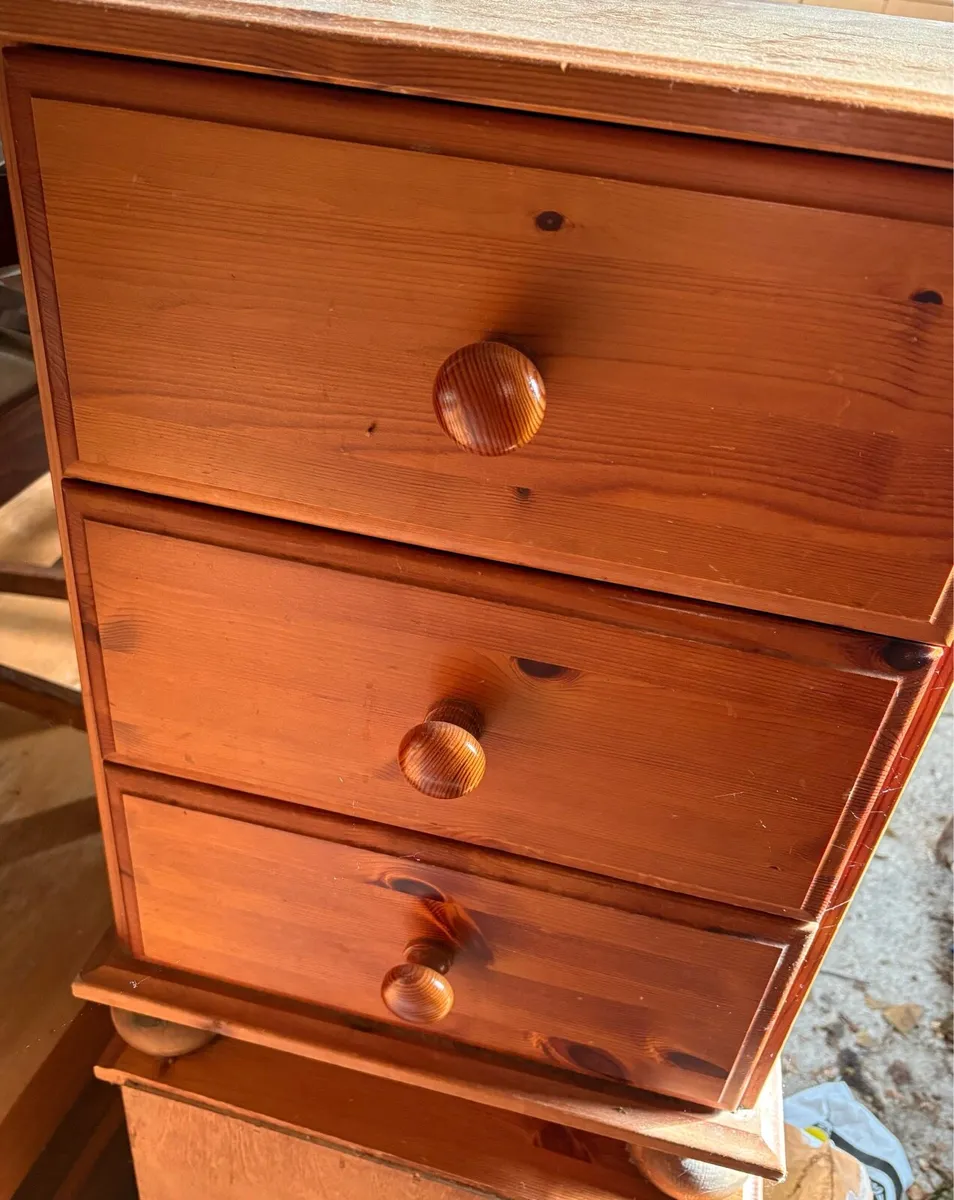 Solid wood Double bed frame & matching Lockers - Image 2