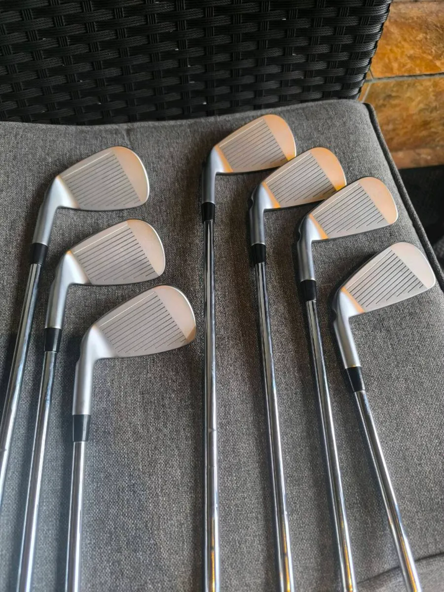 Ping i240 irons - Image 2