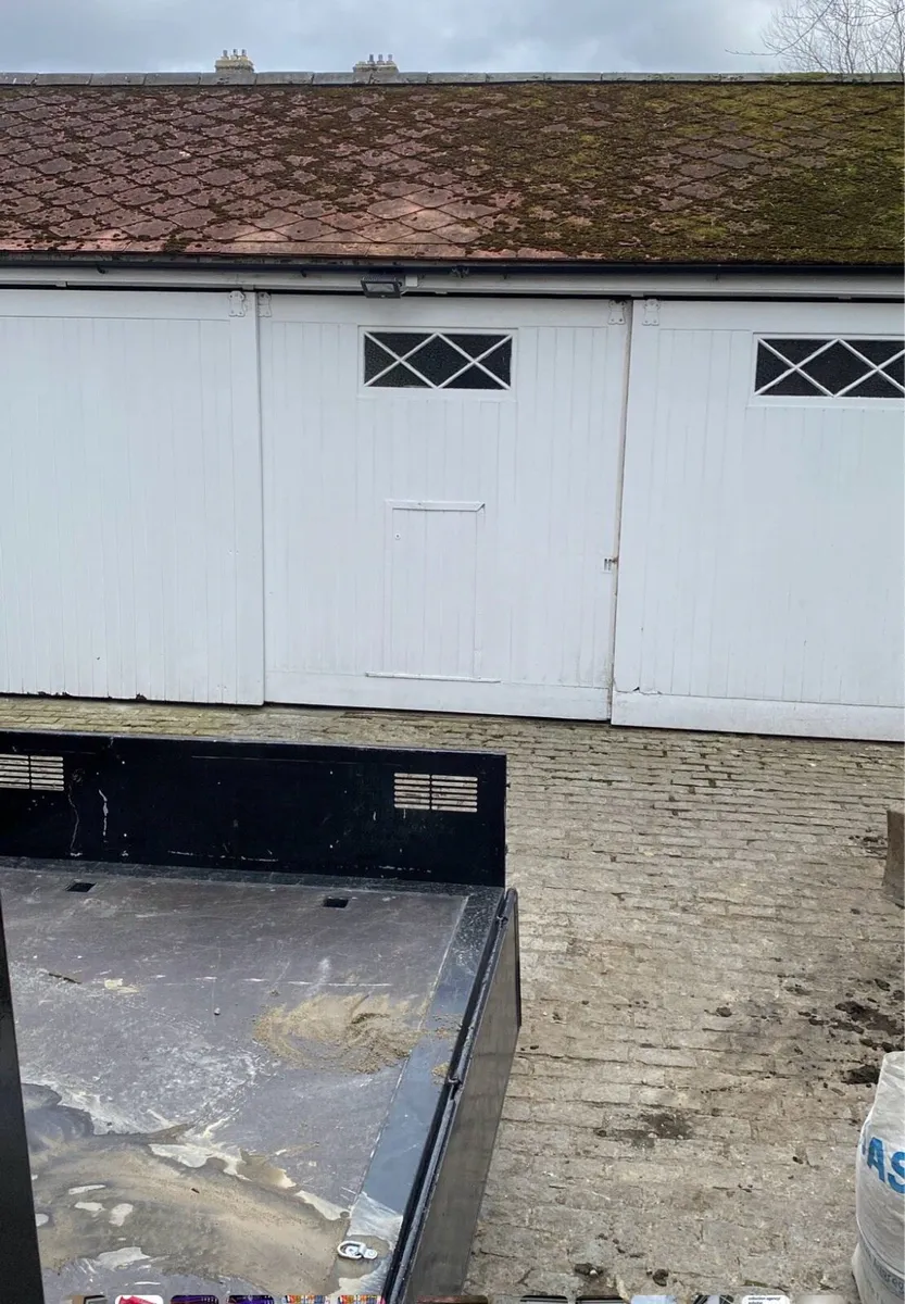 Garage sliding doors - Image 4