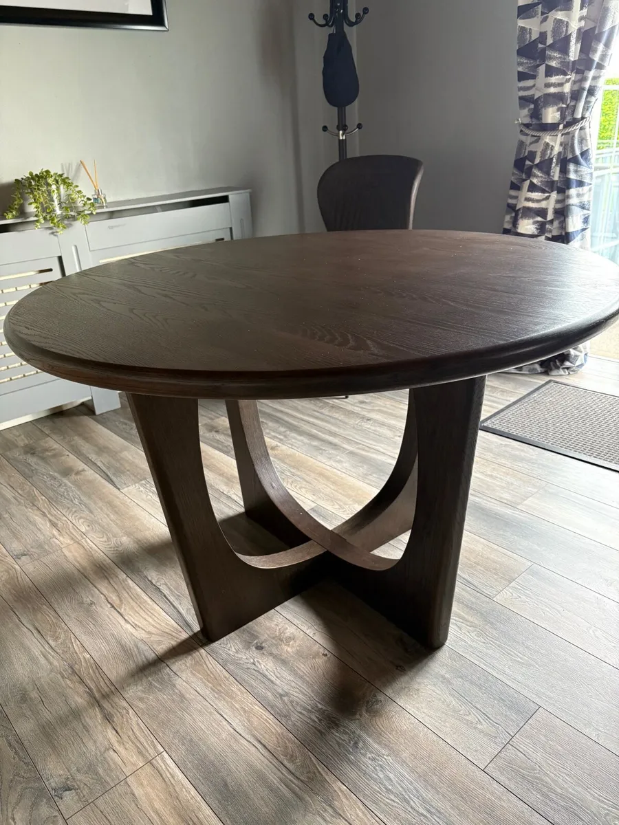 Solid Oak Table - Image 1