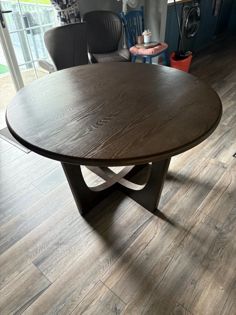 Solid Oak Table - Image 2