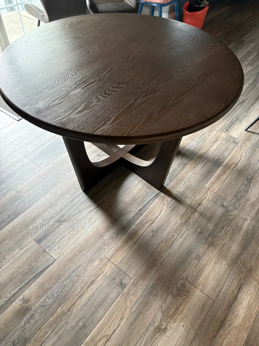 Solid Oak Table - Image 3