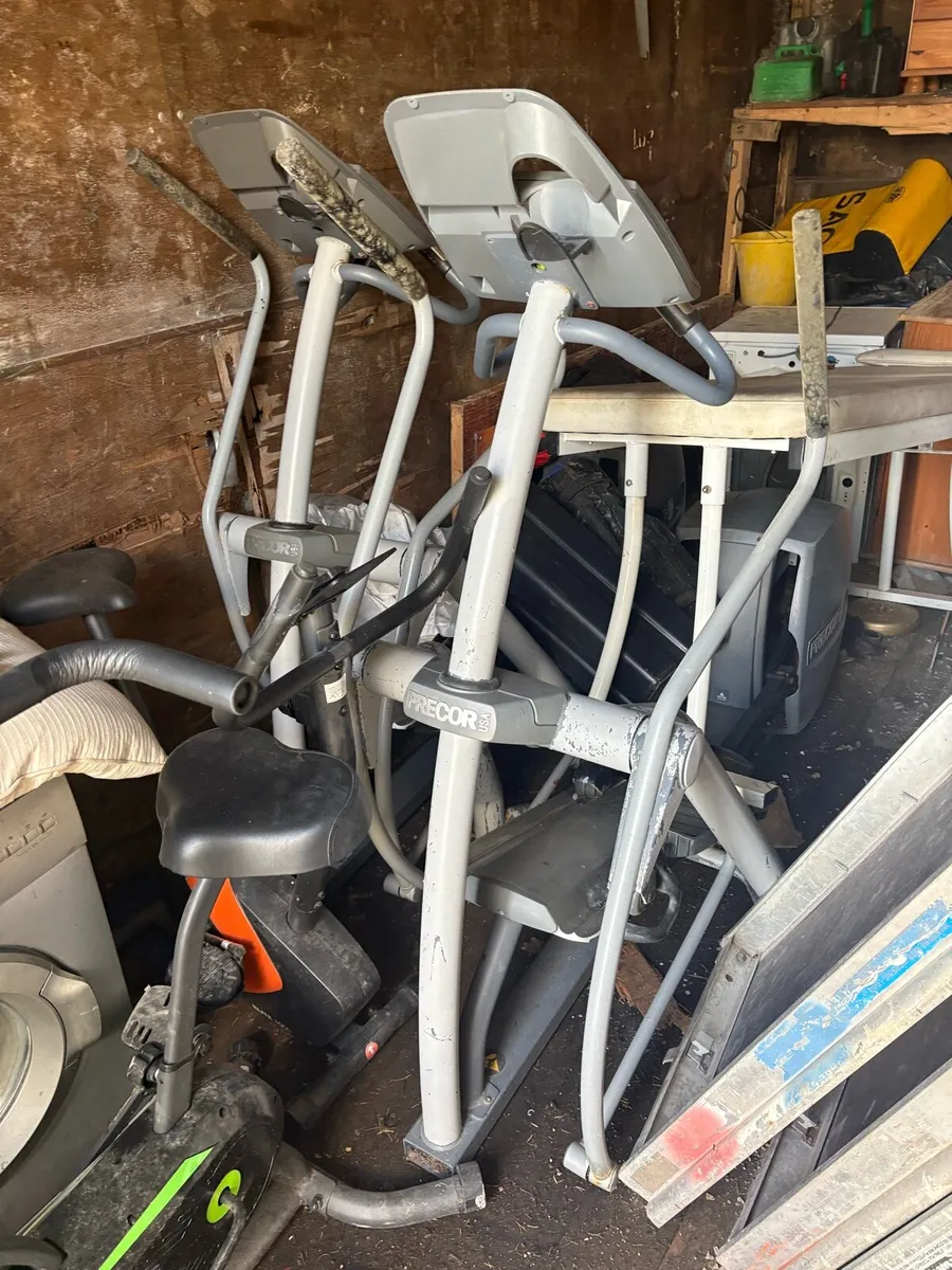 Exercise bikes & mountain climbers - Image 1