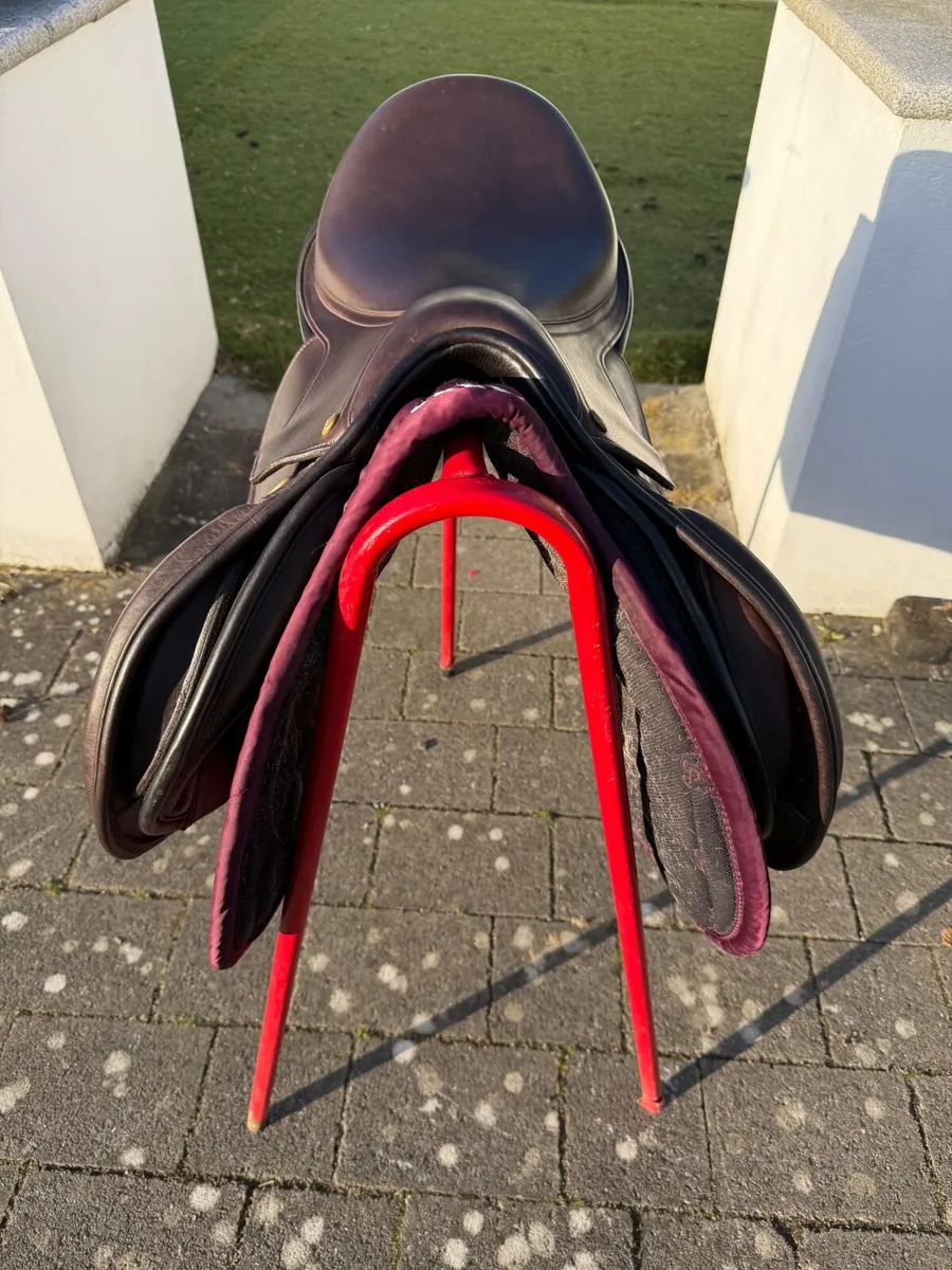 16.5 inch Pessoa Show jumping Saddle - Image 3