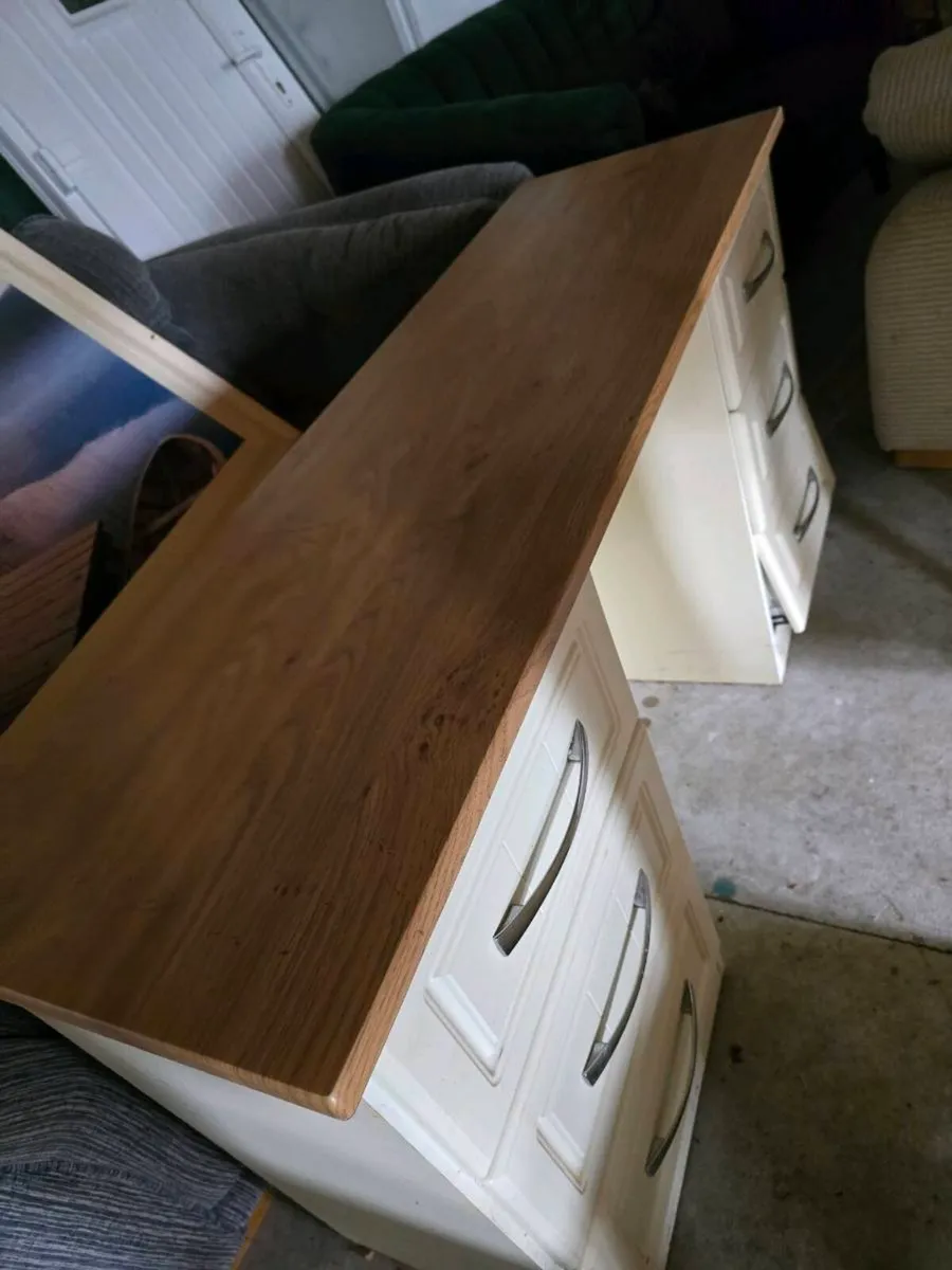 Furniture/kicthen/bedoom - Image 4