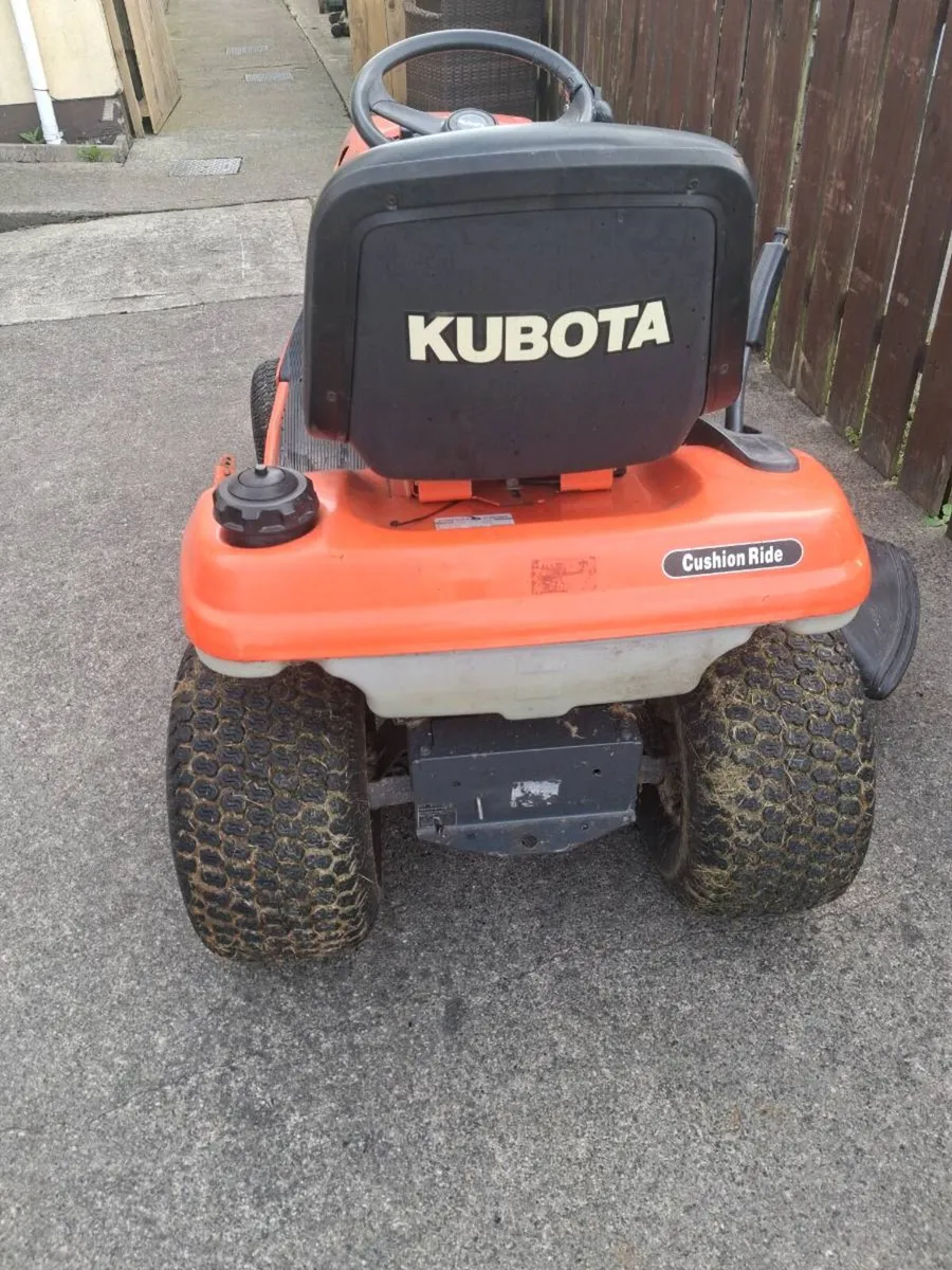 Kubota mulcher lawnmower - Image 4