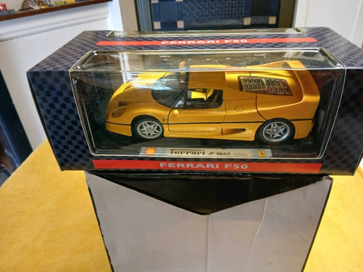 Model  Ferrari  F 50 - Image 4