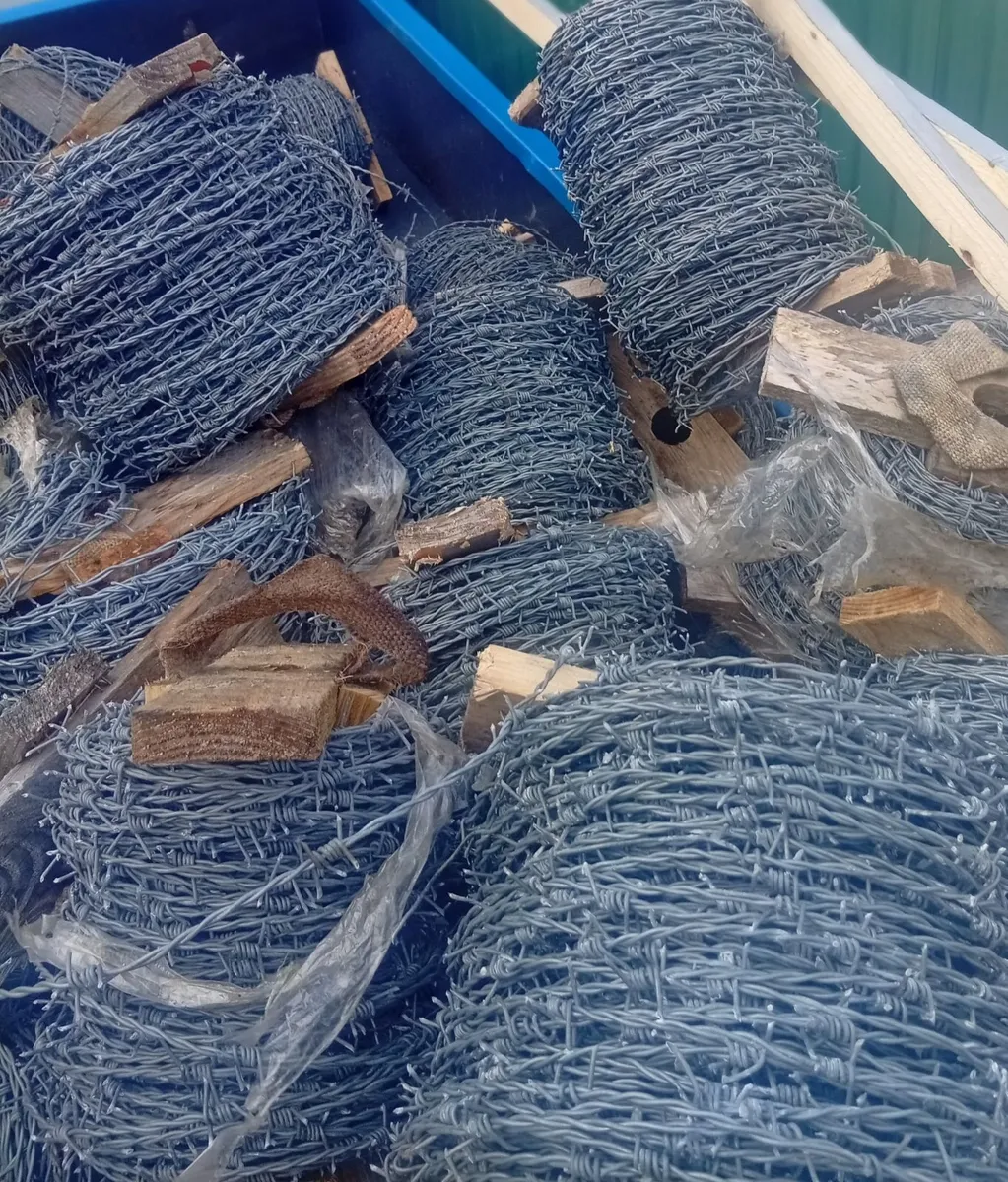Barbed wire - Image 1