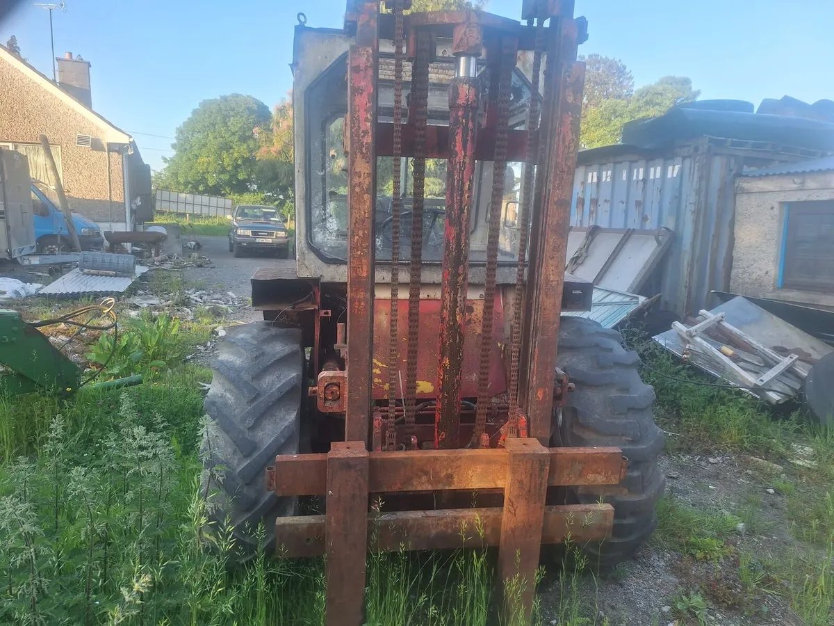 Forklift - Image 3