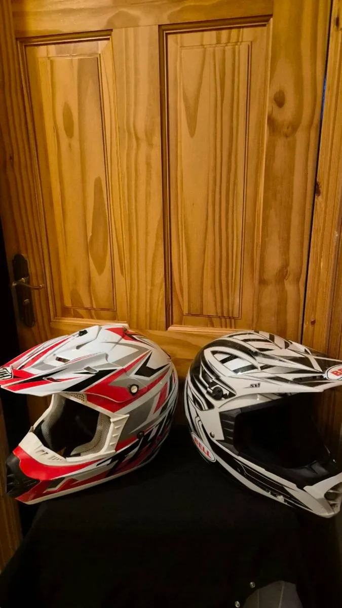 Cross motocross helmet - Image 1