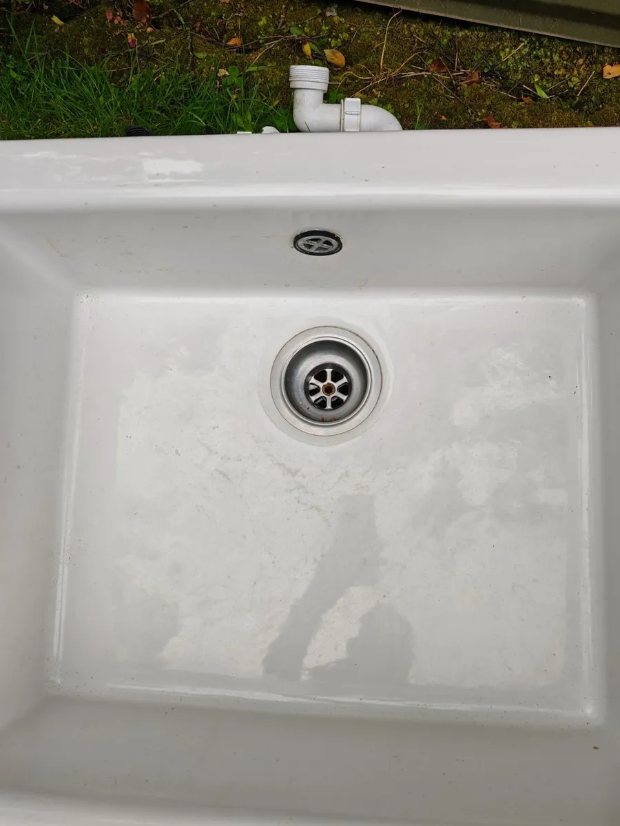 Belfast Sink - Image 1