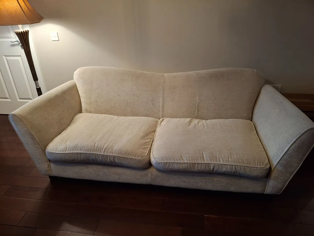 Suite of furniture - Image 4