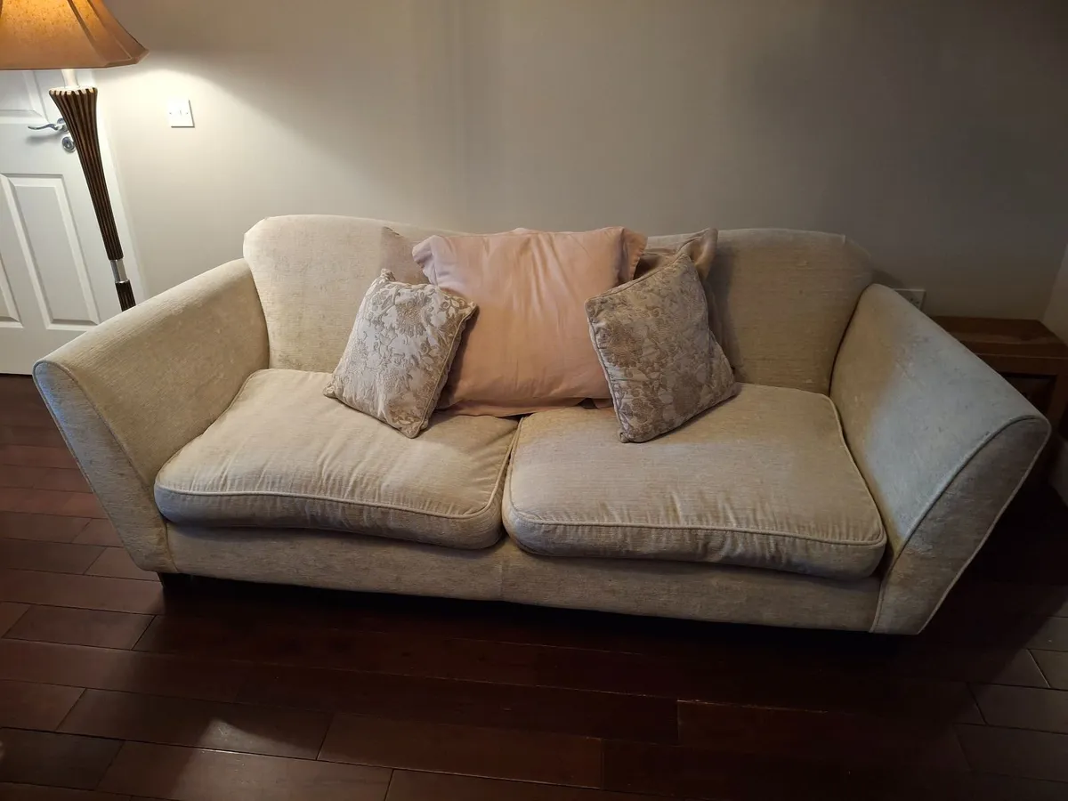 Suite of furniture - Image 3