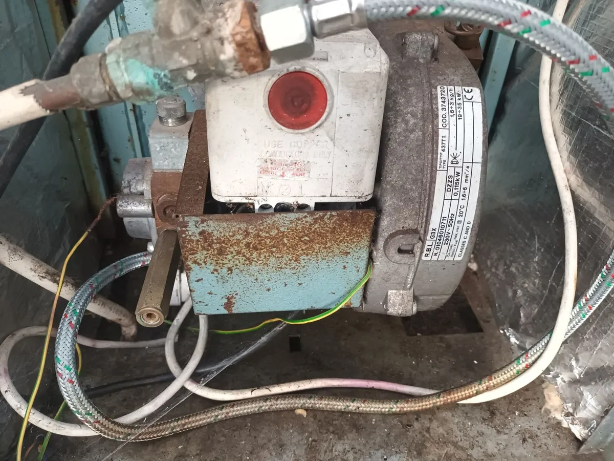 Gerkros Oil Boiler - Image 4