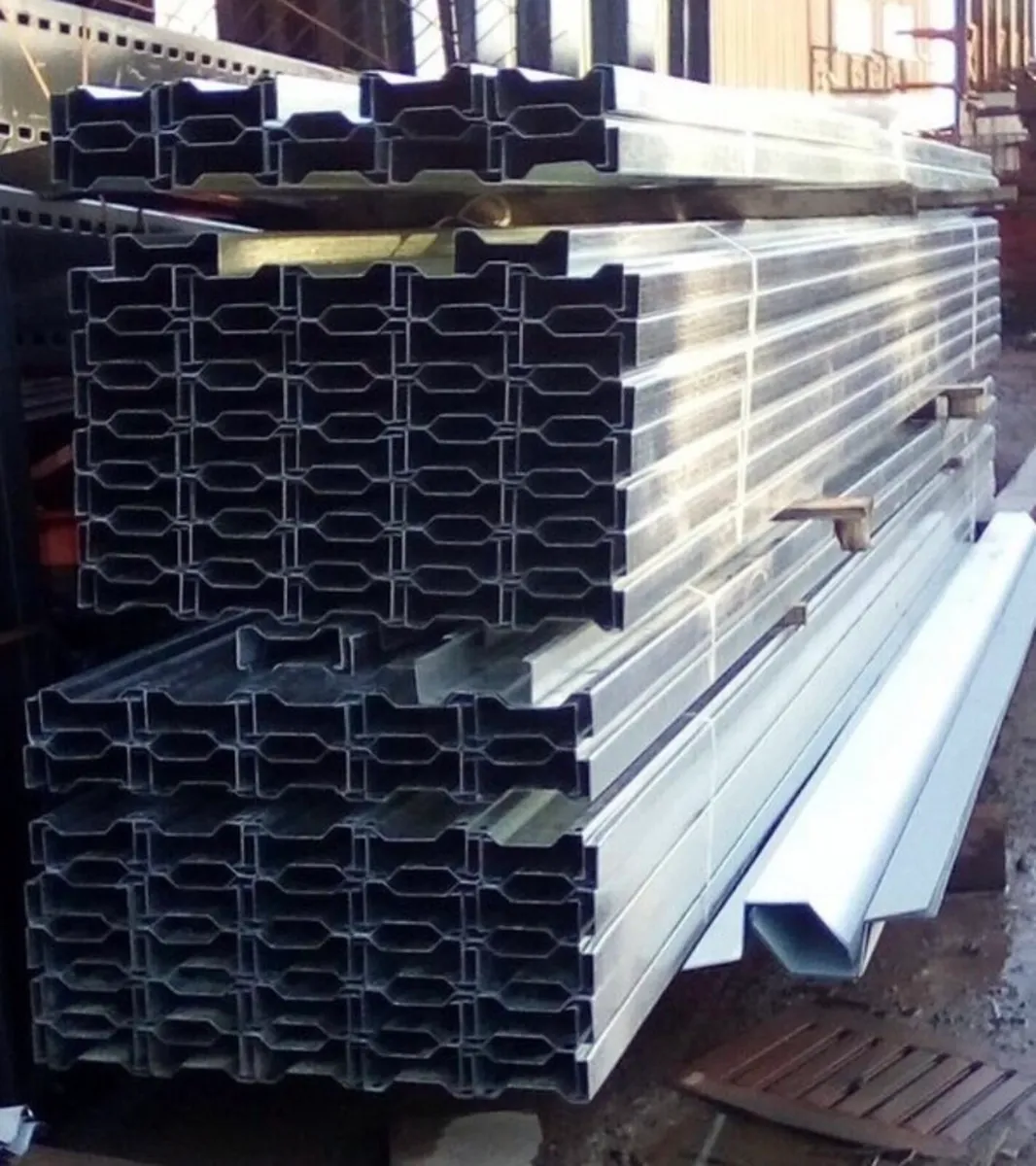 20 ft 7 inch Galv Purlins - Image 2