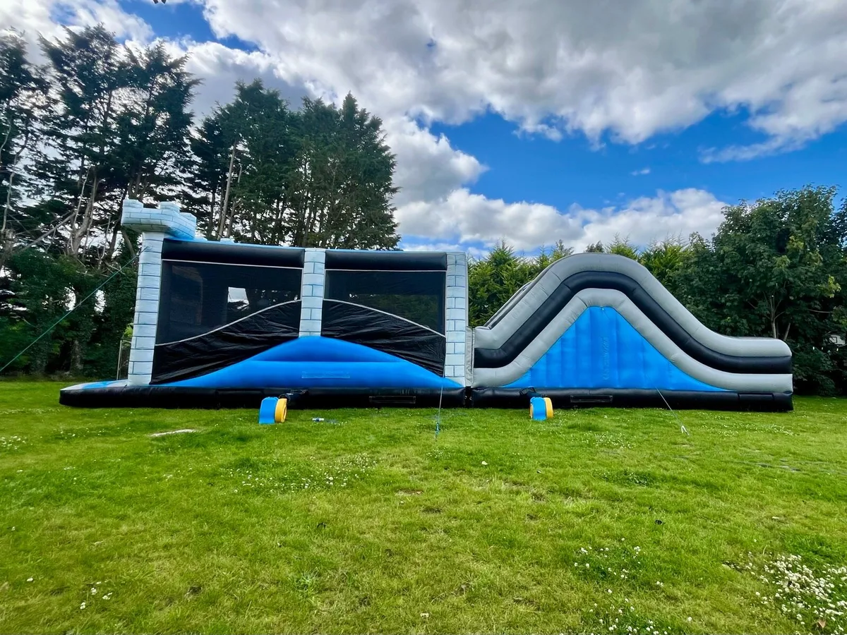 Bouncing castle - Image 2