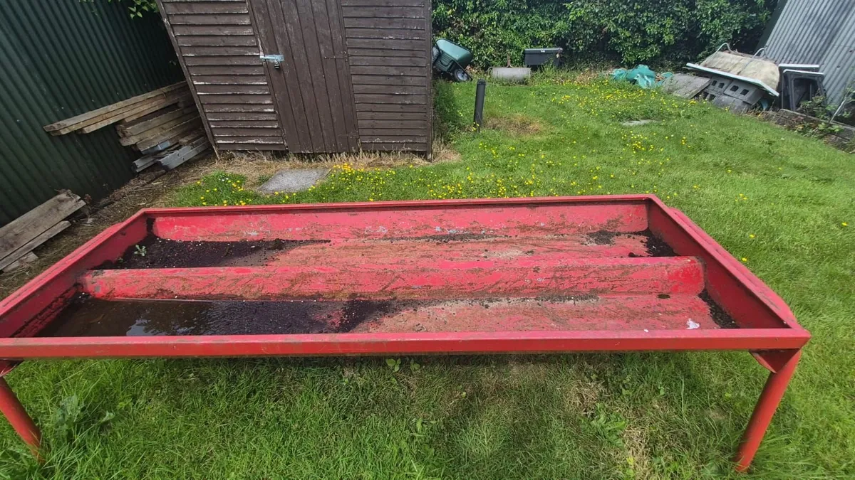 Trough - Image 2