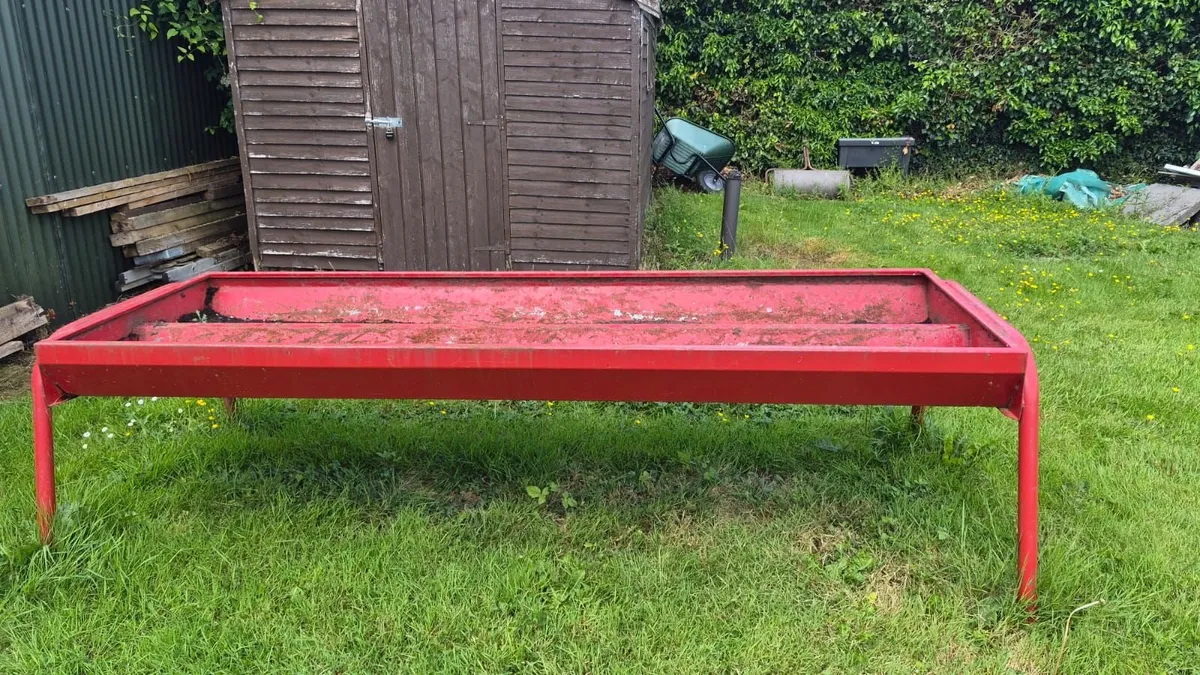 Trough - Image 4