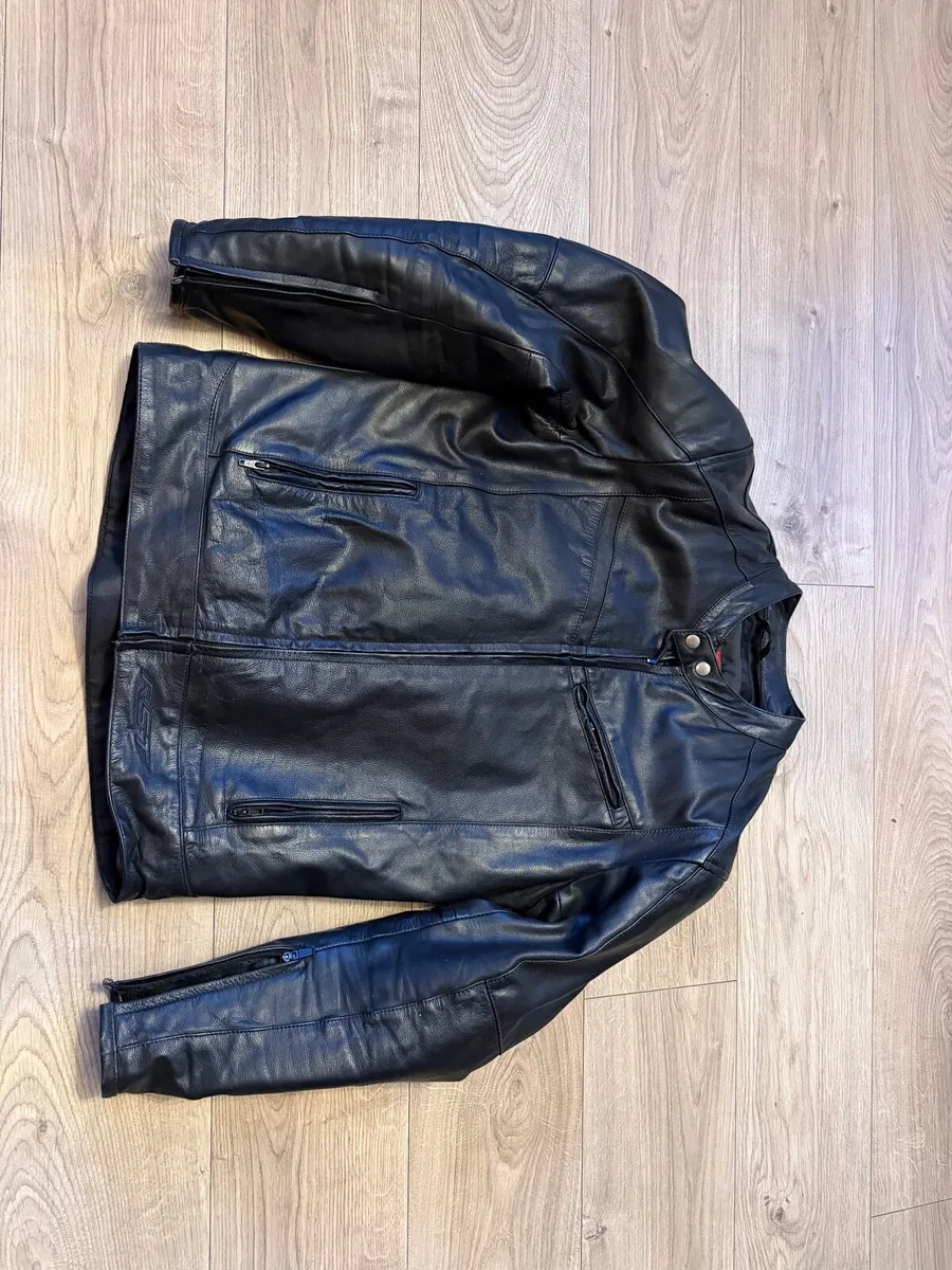 RST boots & leather jacket - Image 4
