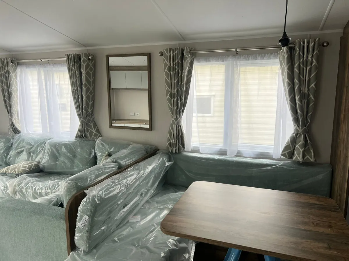 Demo Model w2024 Willerby Brookwood 36ft x 12ft - Image 2