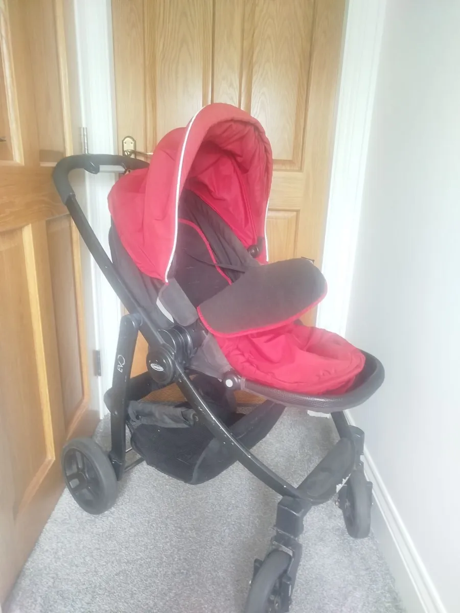 Graco Evo Pushchair & Newborn attachment - Image 4