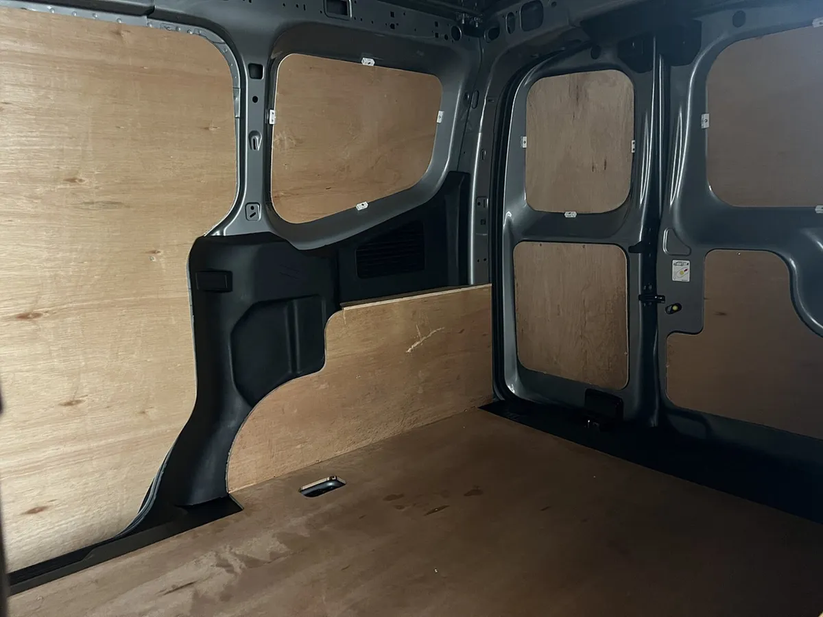 2025 Ford Transit Courier Panel Van - Image 3