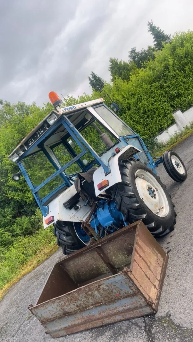 Ford 3600 - Image 2