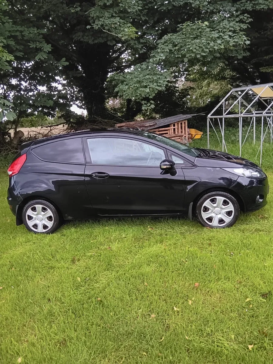 Ford fiesta van 2012 1.4 Diesel cvrt December 26 - Image 4