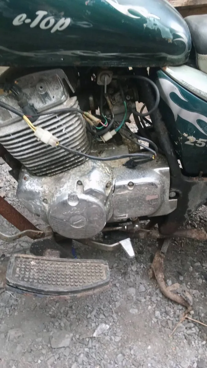 Motorbike - Image 3