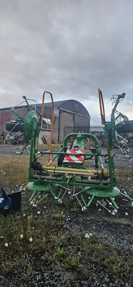Malone 4 rotor tedder - Image 2