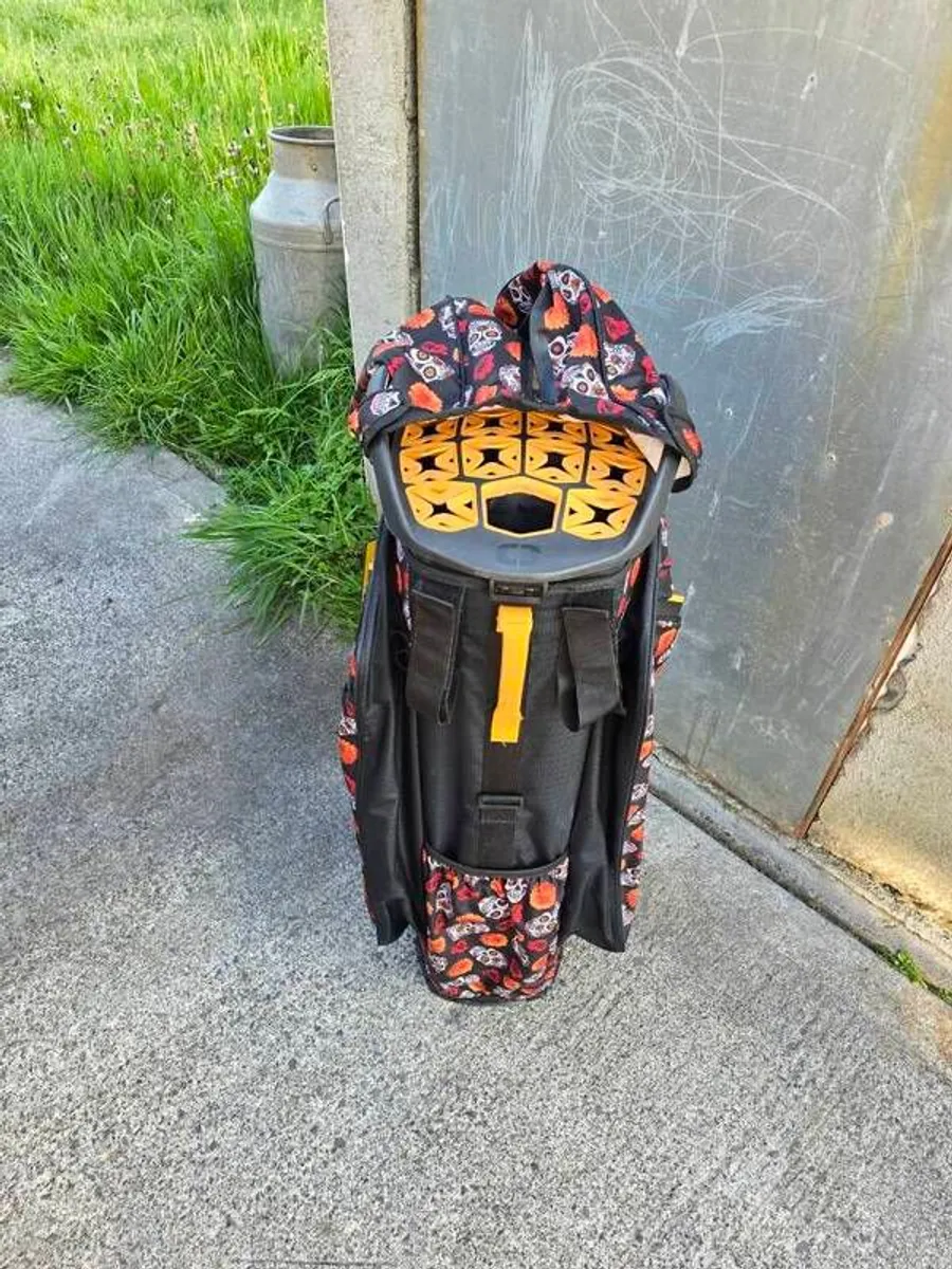 Cleveland Stand Bag - Image 4
