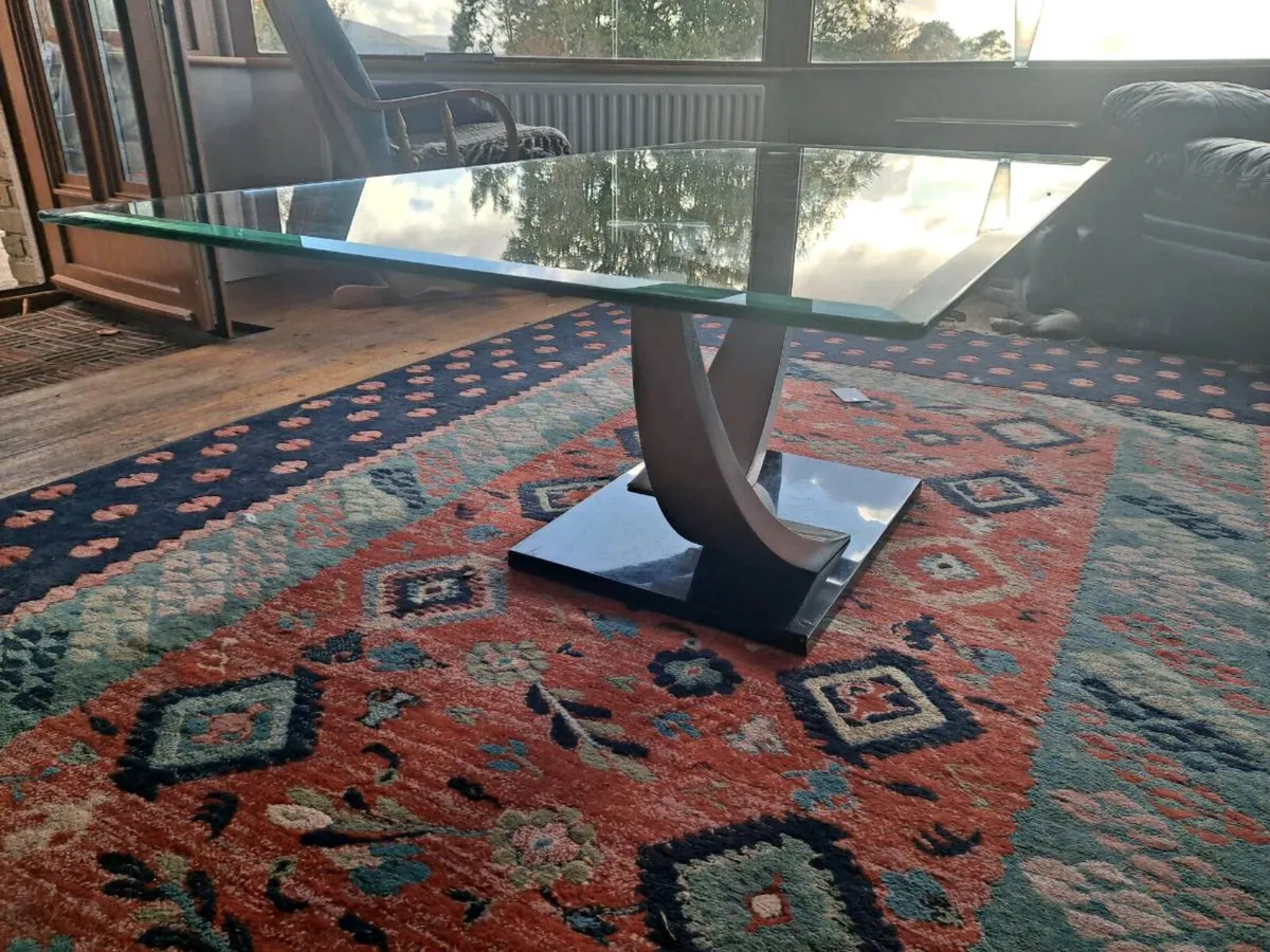 Glass coffee table. - Image 2