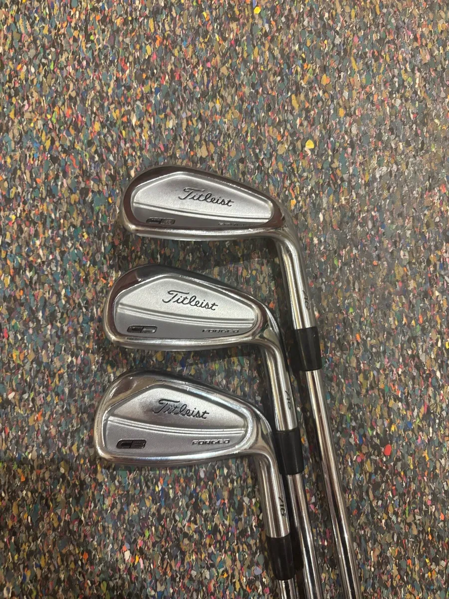 Titleist 716 CB 4-PW stiff shaft S300 - Image 4