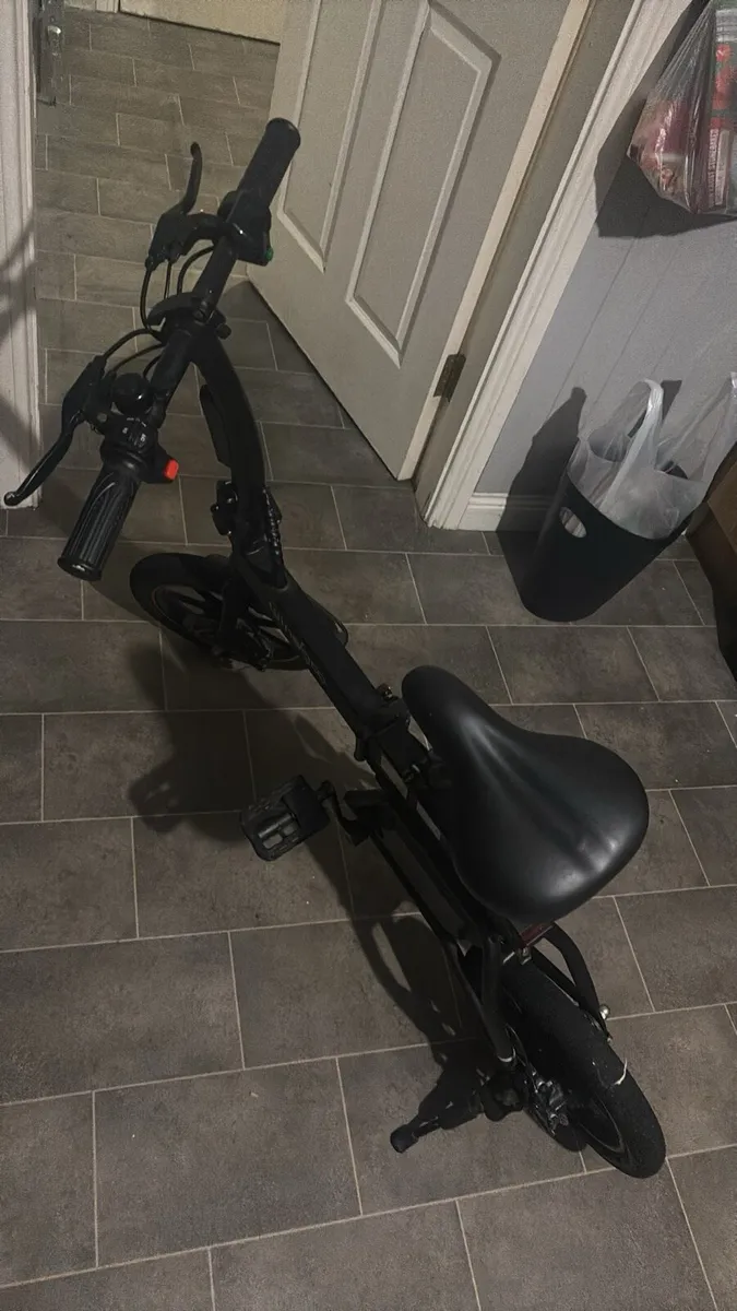 E-Scooter & Bike - Image 1