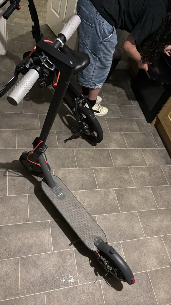 E-Scooter & Bike - Image 2