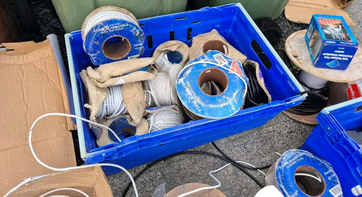 ELECTRICAL SUPPLIES & CABLES JOBLOT OF UNUSED/NEW - Image 3