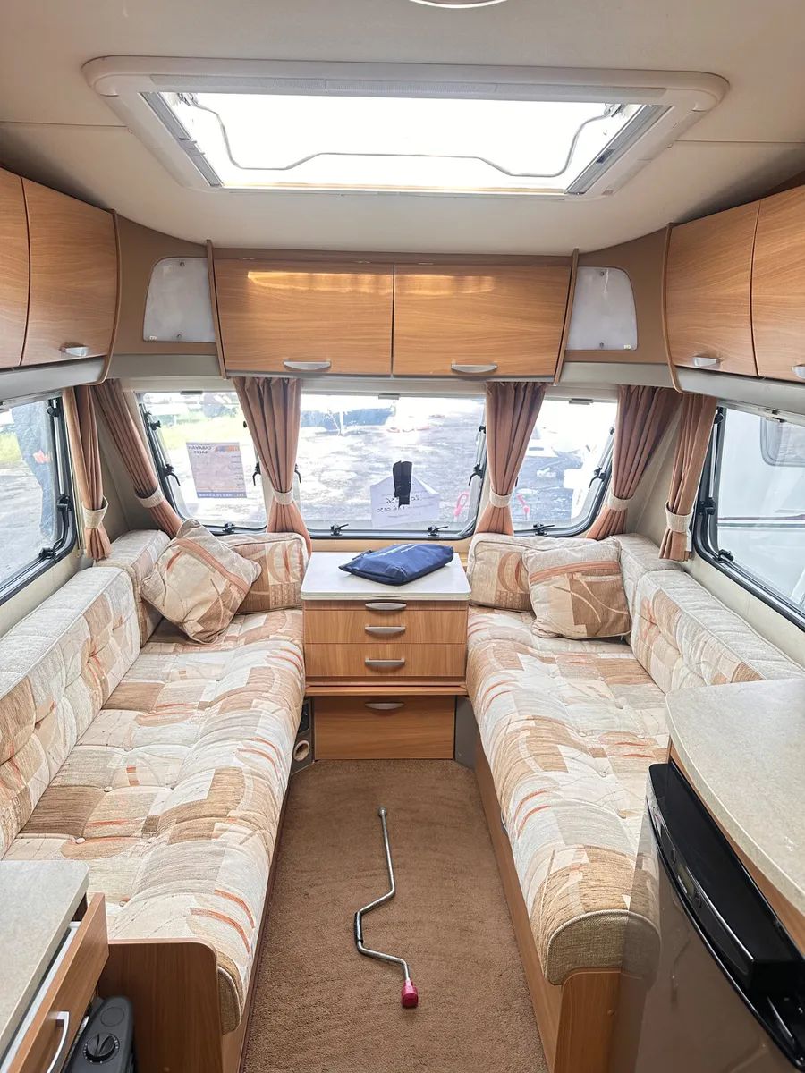 ✨STUNNING SWIFT CHARISMA 2 BERTH✨ - Image 4