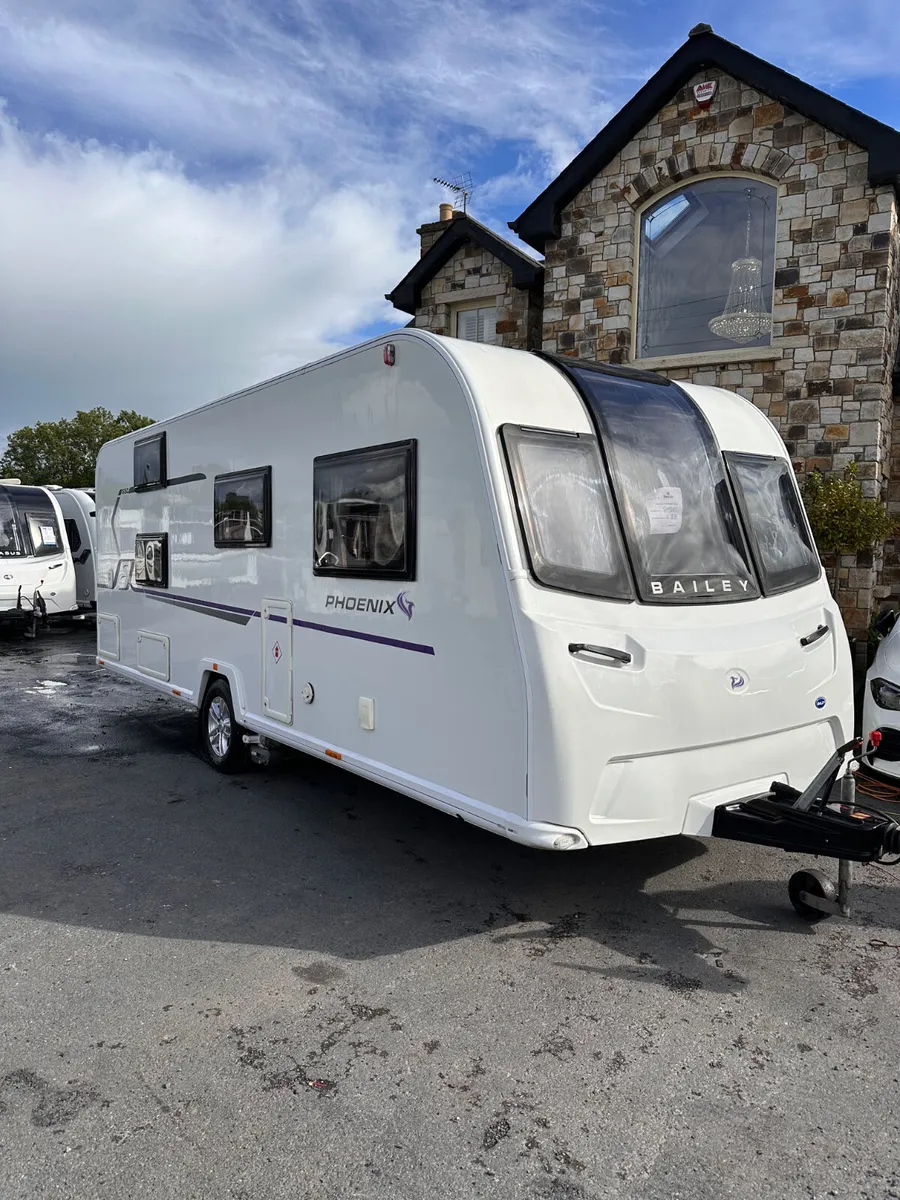 ✨BARGAIN 2019 BAILEY PHONEIX 5-6 BERTH✨ - Image 1