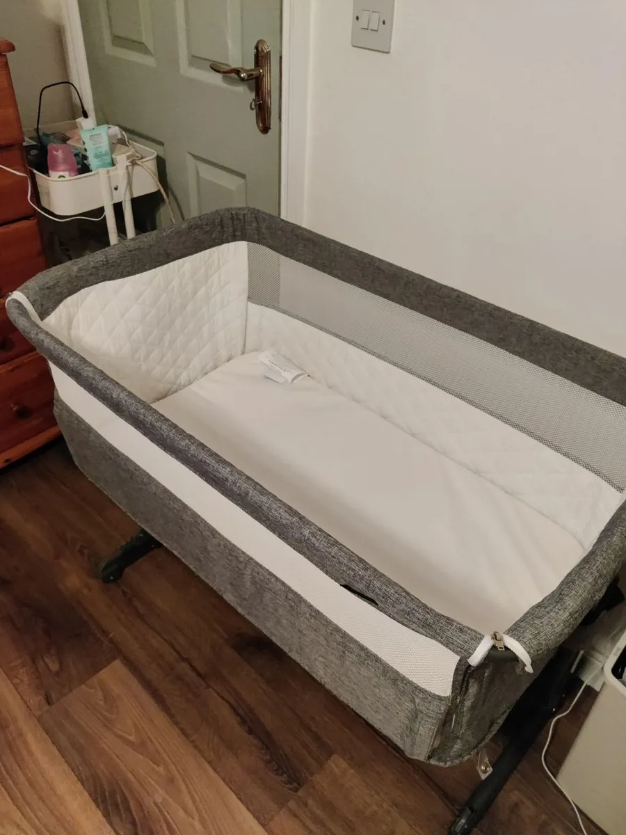 Babylo Cozi Sleeper Graphite Frame - Image 3