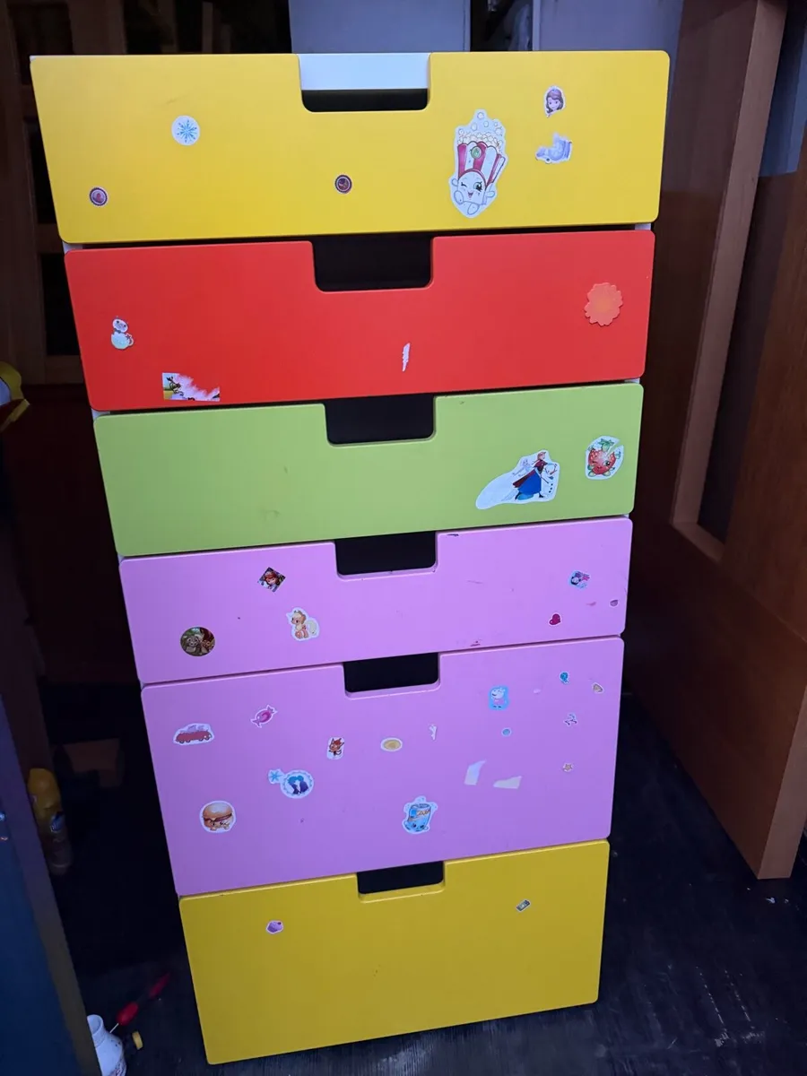 Chest of drawers - Image 1