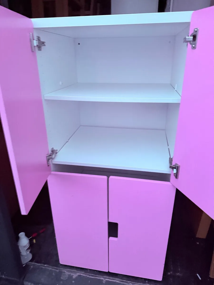 Little wardrobe - Image 2