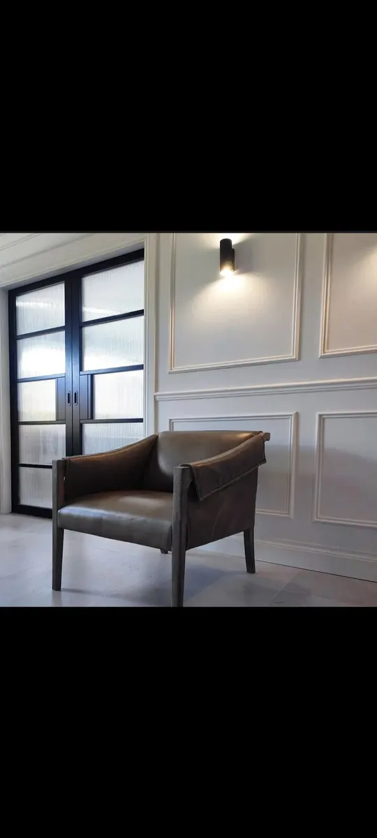 Accent chairs - Image 1