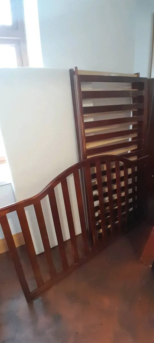 Baby cot/crib - Image 1