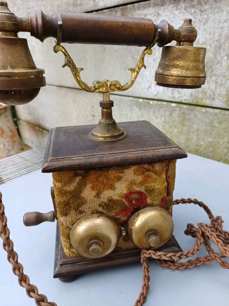 Vintage Telcer Analogue Telephone - Image 3