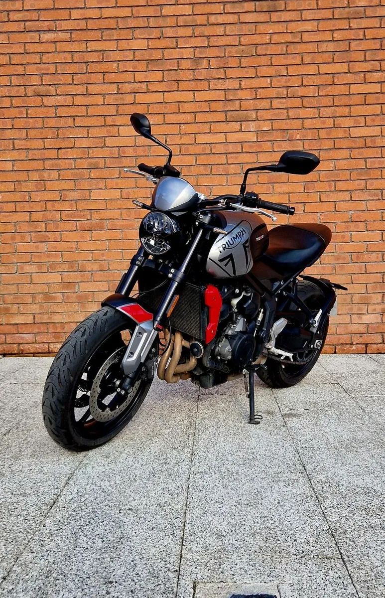 Triumph Trident 660 - Image 2