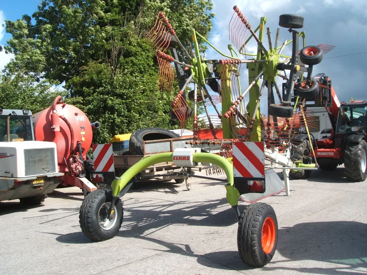 2016/17 Claas Liner 2600 rake - Image 1